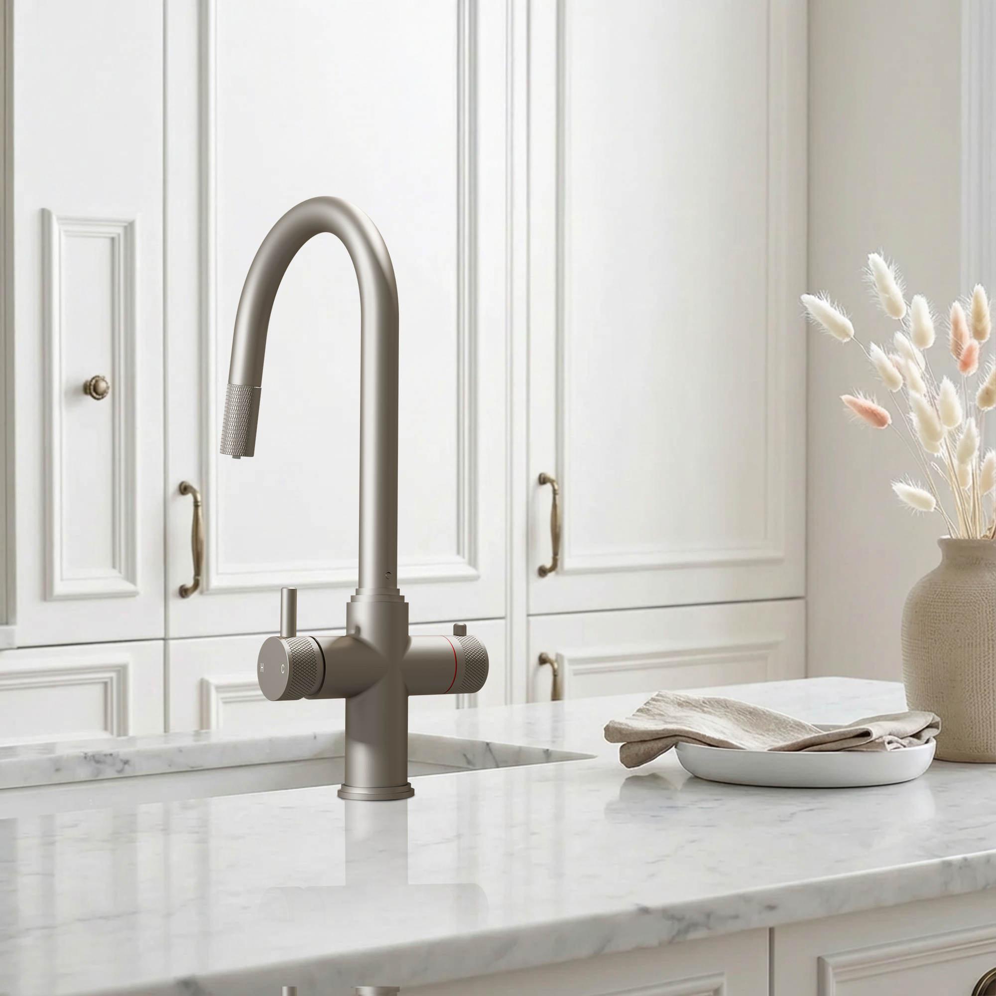 Hanström Kyros 4-in-1 Pull Out Brushed Nickel