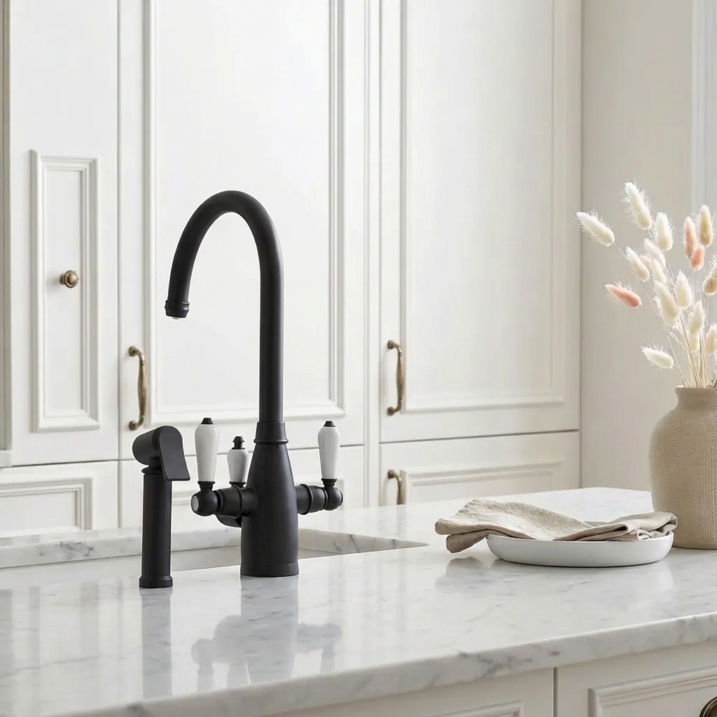 Hanström Tate 3-in-1 + Spray Matt Black