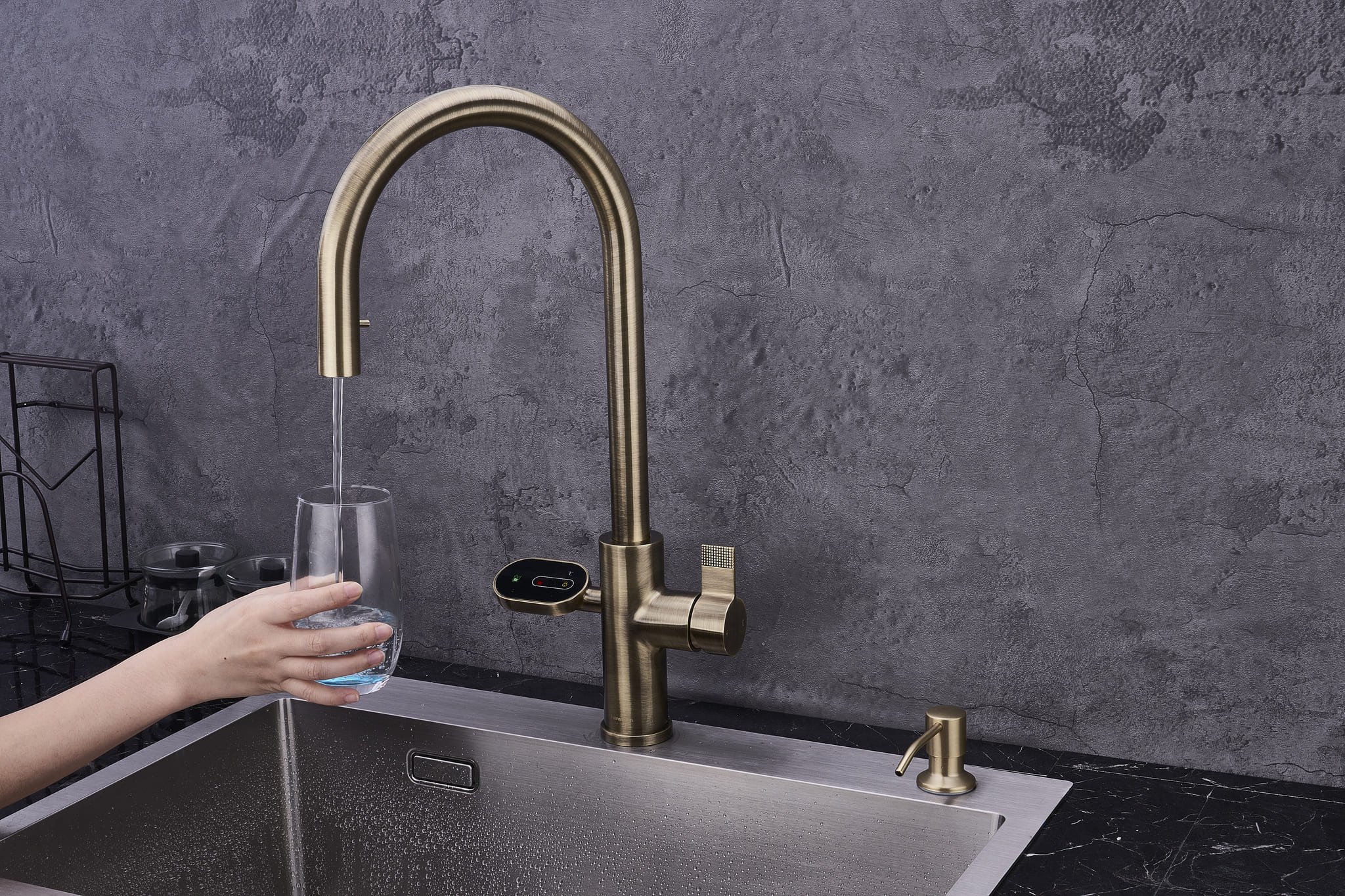 Hanström 4-in-1 Nexa Digital Pullout - Antique Brass