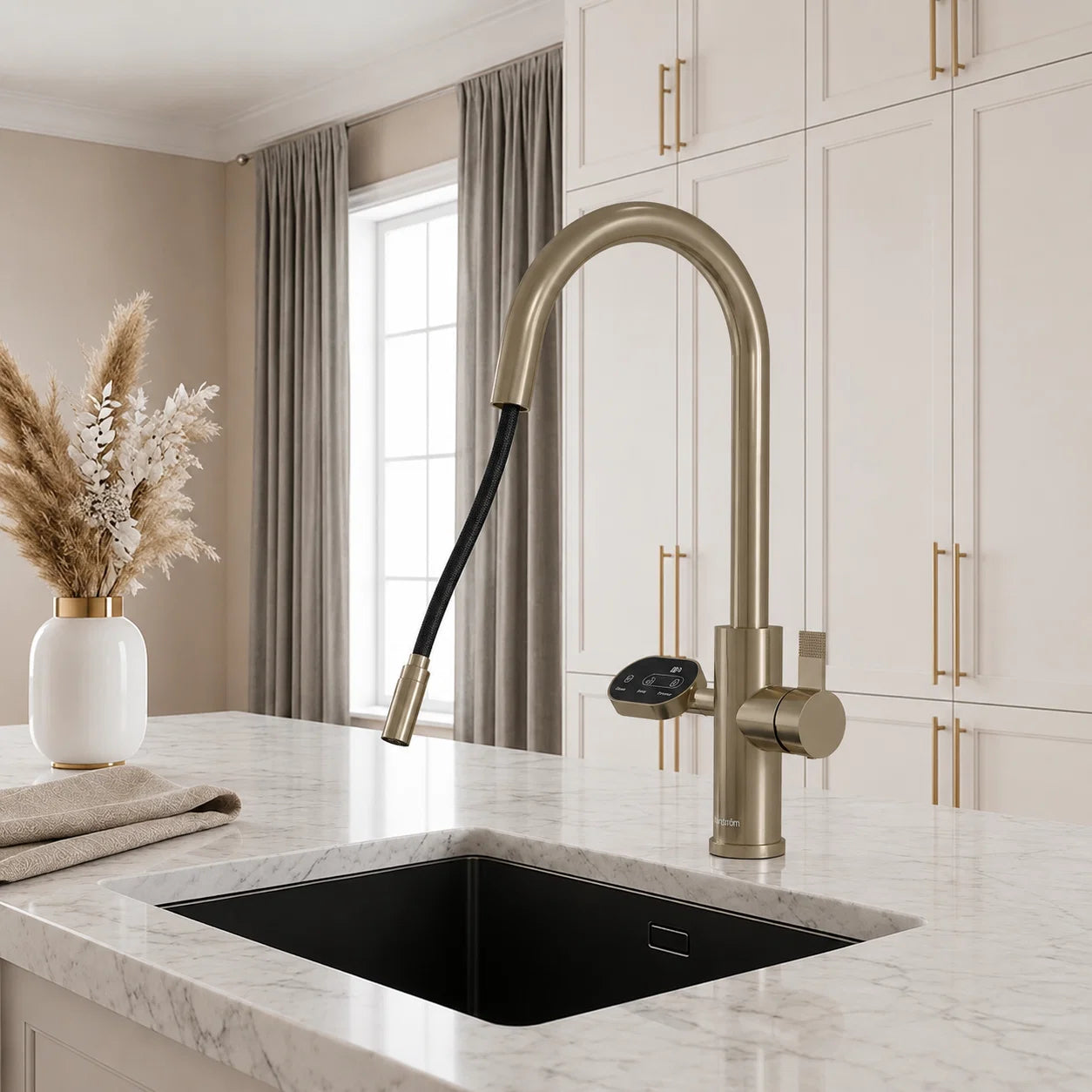 Hanström 4-in-1 Nexa Digital Pullout - Brushed Brass